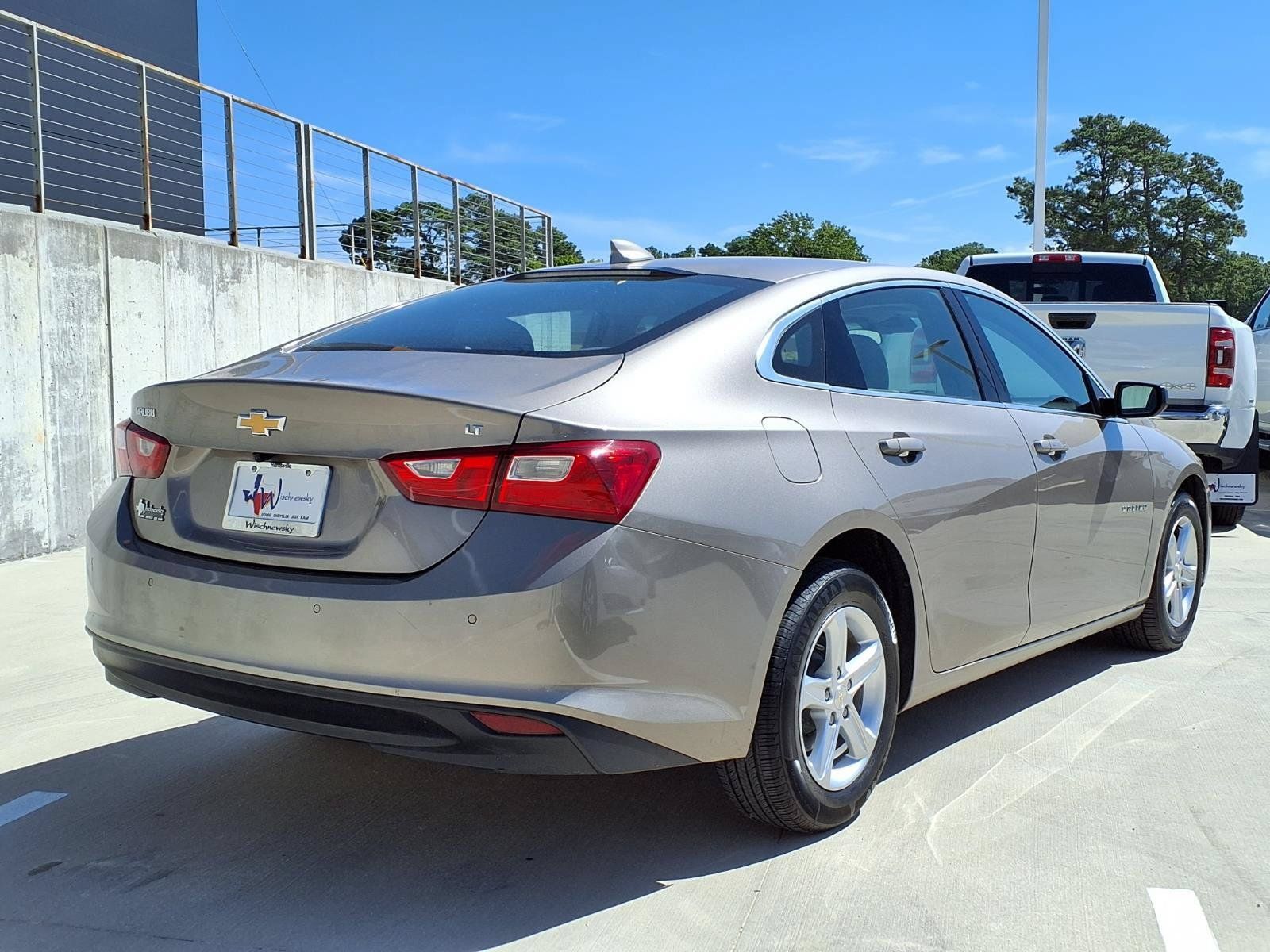 Used 2024 Chevrolet Malibu LT FWD image 6