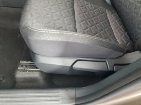 Used 2025 Nissan Kicks SV FWD image 29