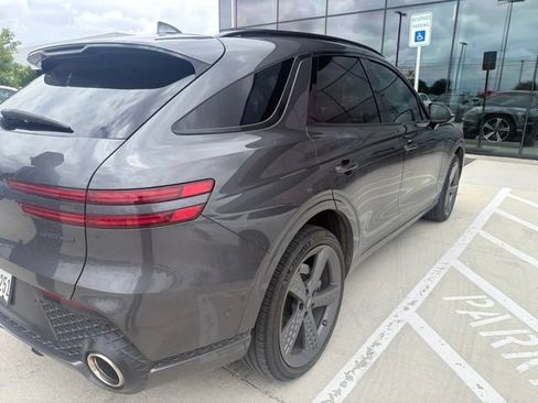 Used 2022 Genesis GV70 3.5T Sport w/ Sport Prestige Package AWD/4WD image 4