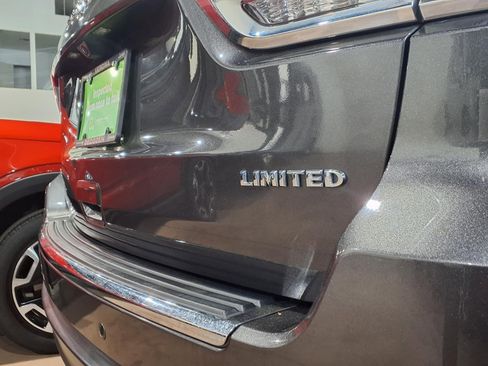 Used 2018 Jeep Grand Cherokee Limited image 7