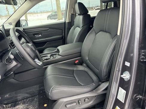 New 2026 Honda Pilot Touring image 12