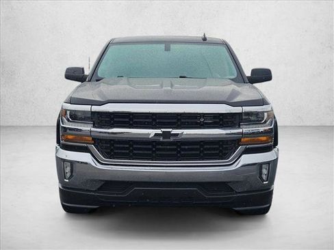 Used 2018 Chevrolet Silverado 1500 LT w/ All Star Edition image 2