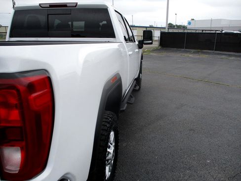 Used 2022 GMC Sierra 2500 SLE w/ SLE Convenience Package image 10