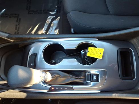 Used 2023 Chevrolet Malibu LT image 22