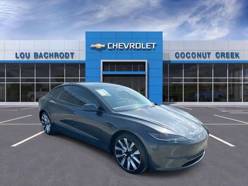 Used 2025 Tesla Model 3 Long Range RWD image 2