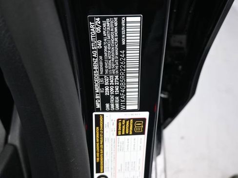 Used 2024 Mercedes-Benz C 300 Sedan image 18