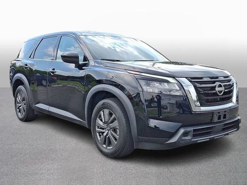 Used 2023 Nissan Pathfinder S AWD/4WD image 3