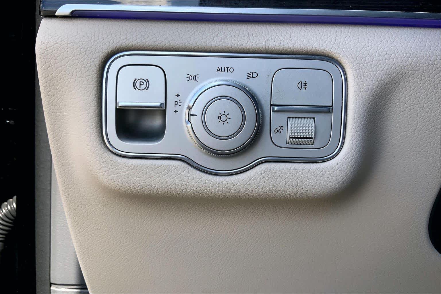 Used 2020 Mercedes-Benz GLS 450 4MATIC image 33