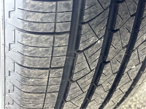 Used 2023 Ford F150 Lariat image 36