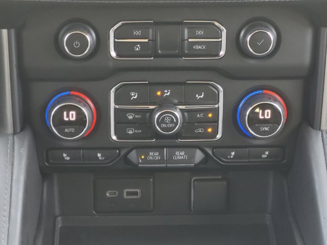 Used 2023 Chevrolet Tahoe Z71 AWD/4WD image 26