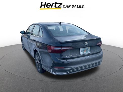 Used 2024 Volkswagen Jetta S image 4