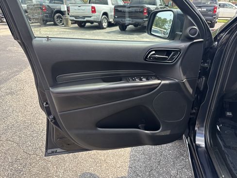 Used 2025 Dodge Durango GT RWD image 13