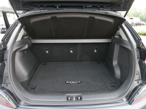Used 2023 Hyundai Kona Limited image 18