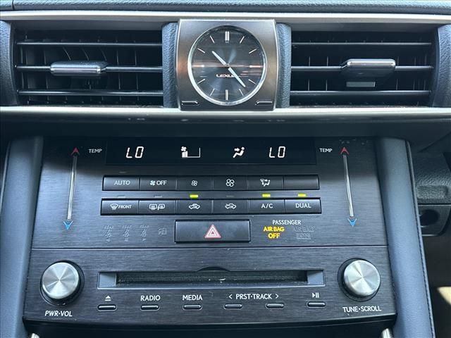 Used 2018 Lexus IS 300 AWD w/ Comfort Package image 27