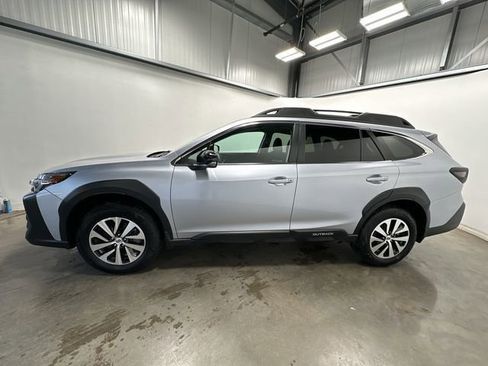 Certified 2024 Subaru Outback Premium image 2