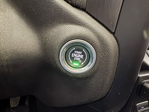 Used 2019 GMC Sierra 1500 AT4 w/ AT4 Premium Package image 32