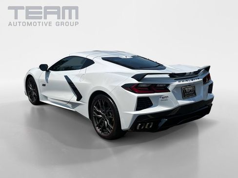 Used 2023 Chevrolet Corvette Stingray Premium Cpe w/ Z51 Performance Package RWD image 5