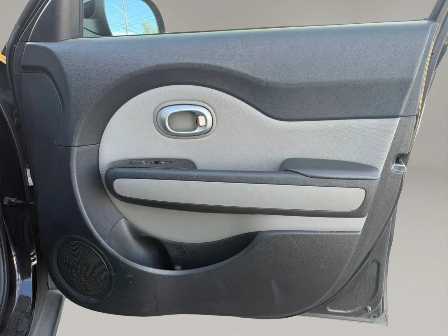 Used 2014 Kia Soul + FWD image 15