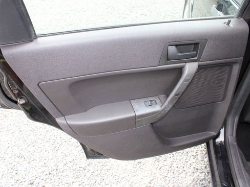 Used 2008 Ford Focus SE FWD image 20