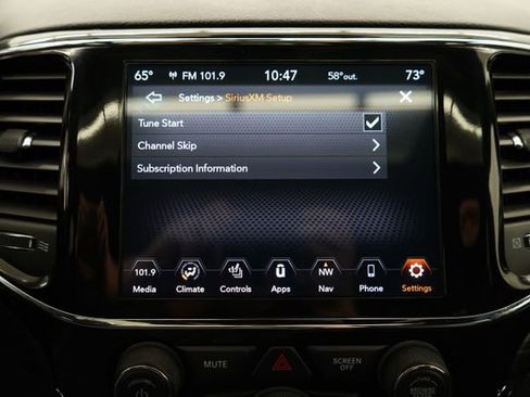 Used 2020 Jeep Grand Cherokee Altitude image 45