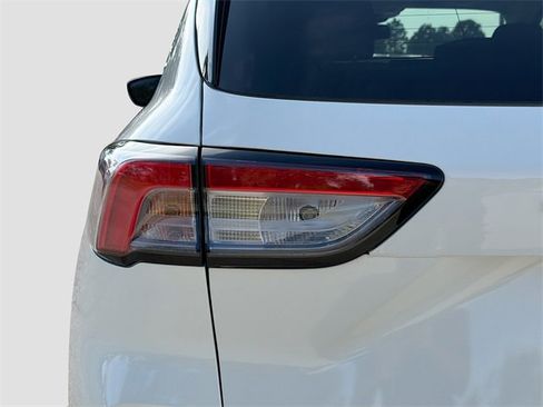 Used 2021 Ford Escape Titanium w/ Titanium Elite Package image 10