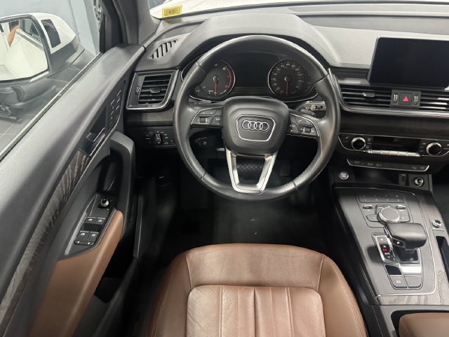 Used 2019 Audi Q5 Premium w/ Convenience Package AWD/4WD image 15