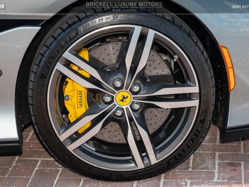 Used 2019 Ferrari Portofino image 45