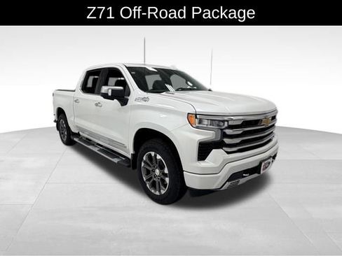 Certified 2025 Chevrolet Silverado 1500 High Country w/ Technology Package image 8