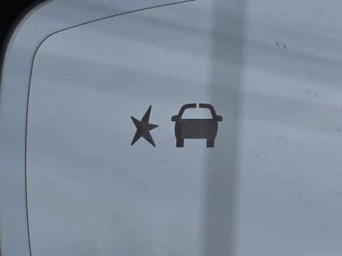 Used 2020 Buick Enclave Essence w/ Sport Touring Edition image 7