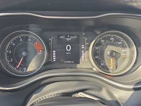 Used 2021 Jeep Cherokee Latitude Lux FWD image 18