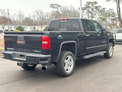 Used 2015 GMC Sierra 2500 Denali image 5