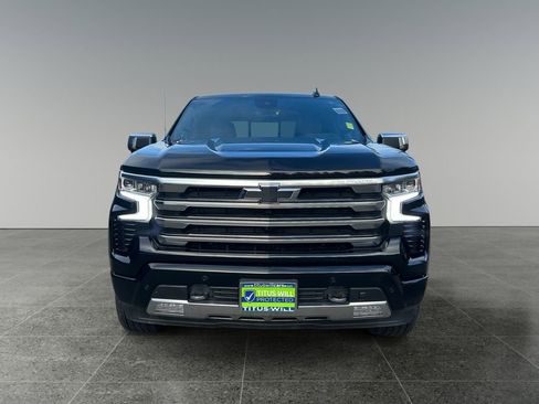 Used 2024 Chevrolet Silverado 1500 High Country w/ High Country Premium Package image 2