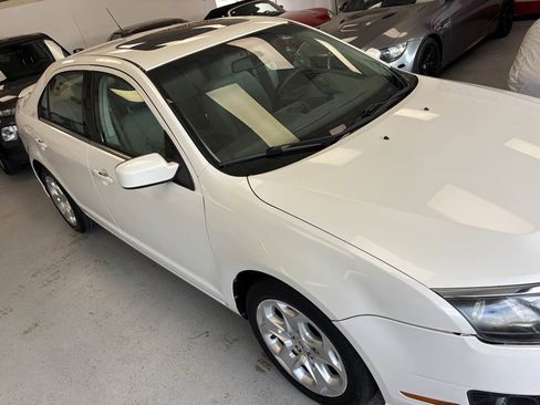Used 2010 Ford Fusion SE FWD image 4