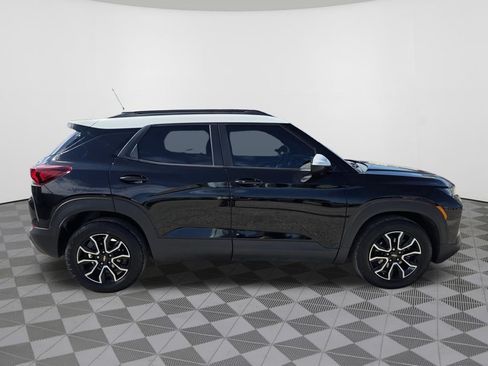 Used 2023 Chevrolet TrailBlazer ACTIV FWD image 5