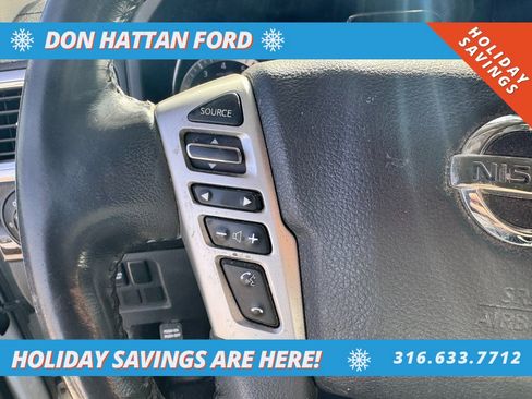 Used 2017 Nissan Titan SV image 7