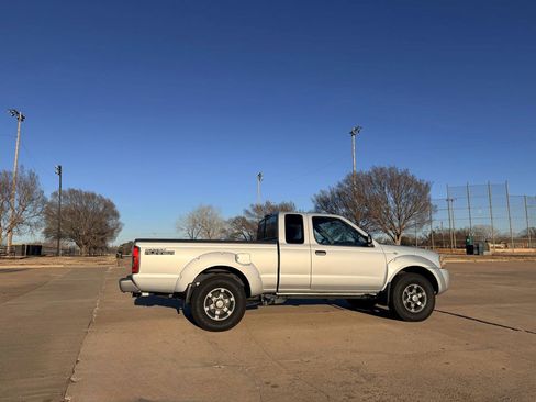 Used 2004 Nissan Frontier XE Desert Runner w/ (VTP) Value Truck Pkg image 27