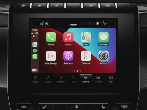 New 2024 Jeep Grand Cherokee L Laredo image 23