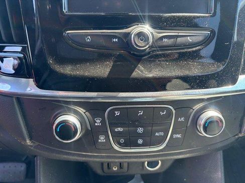 Used 2018 Chevrolet Traverse LS image 9