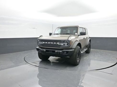New 2026 Ford Bronco Badlands AWD/4WD image 3