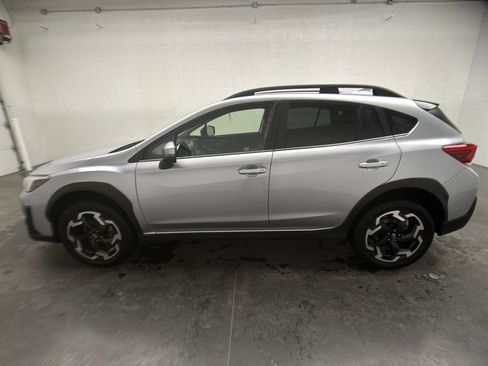 Used 2023 Subaru Crosstrek 2.5i Limited w/ Moonroof Package image 6