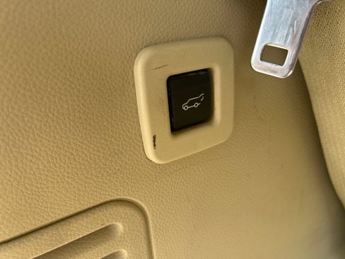 Used 2017 Ford Expedition Limited AWD/4WD image 23