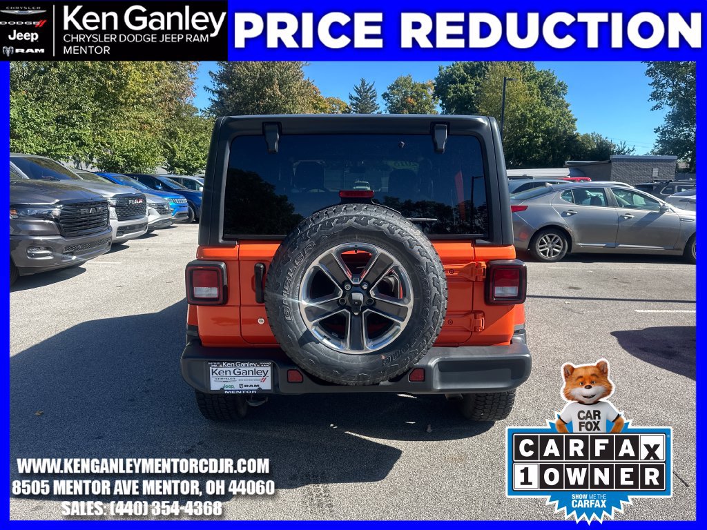 Used 2018 Jeep Wrangler Unlimited Sahara w/ Dual Top Group AWD/4WD image 8