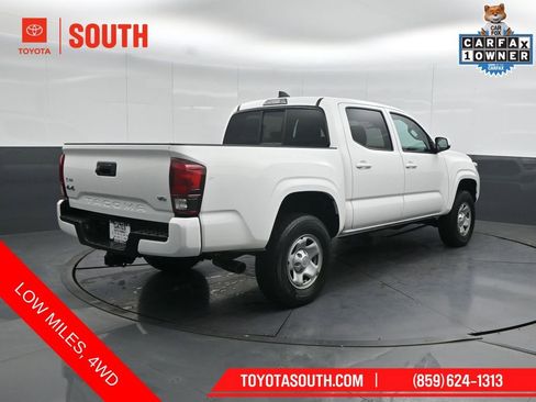Used 2022 Toyota Tacoma SR AWD/4WD image 2