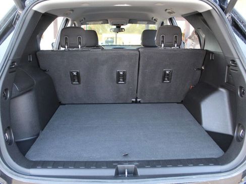 Used 2018 Chevrolet Equinox LT image 14