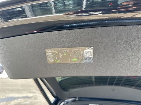 New 2025 Audi RS Q8 performance image 18