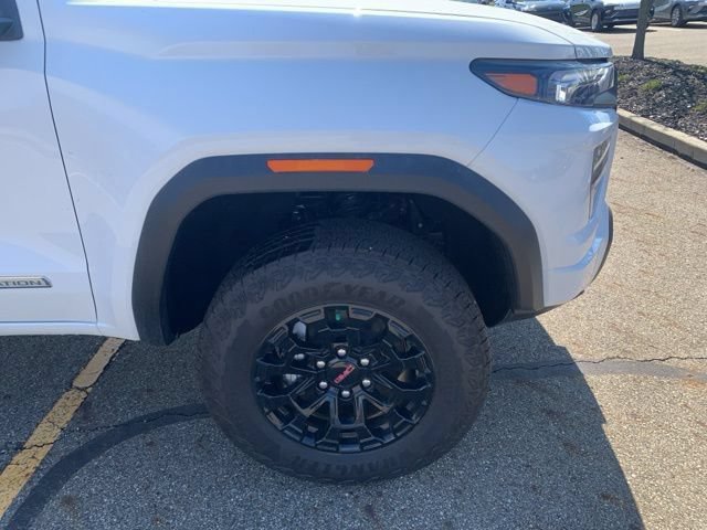 New 2026 GMC Canyon Elevation w/ Convenience Package AWD/4WD image 2