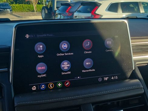 Used 2021 GMC Yukon SLT w/ SLT Premium Package image 29