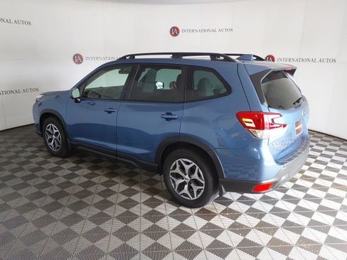 Certified 2023 Subaru Forester Premium AWD/4WD image 8