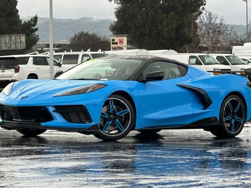 Used 2020 Chevrolet Corvette Stingray Premium Cpe w/ 3LT Preferred Equipment Group image 8