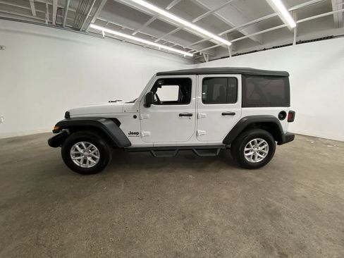 Used 2023 Jeep Wrangler Sport S AWD/4WD image 3